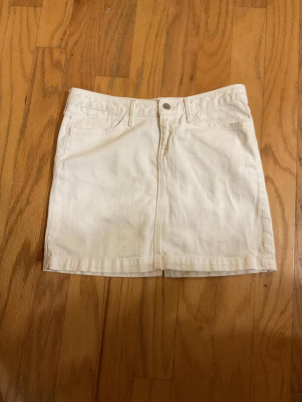Cute Y2K Banana Republic White Denim Mini Skirt Size 4